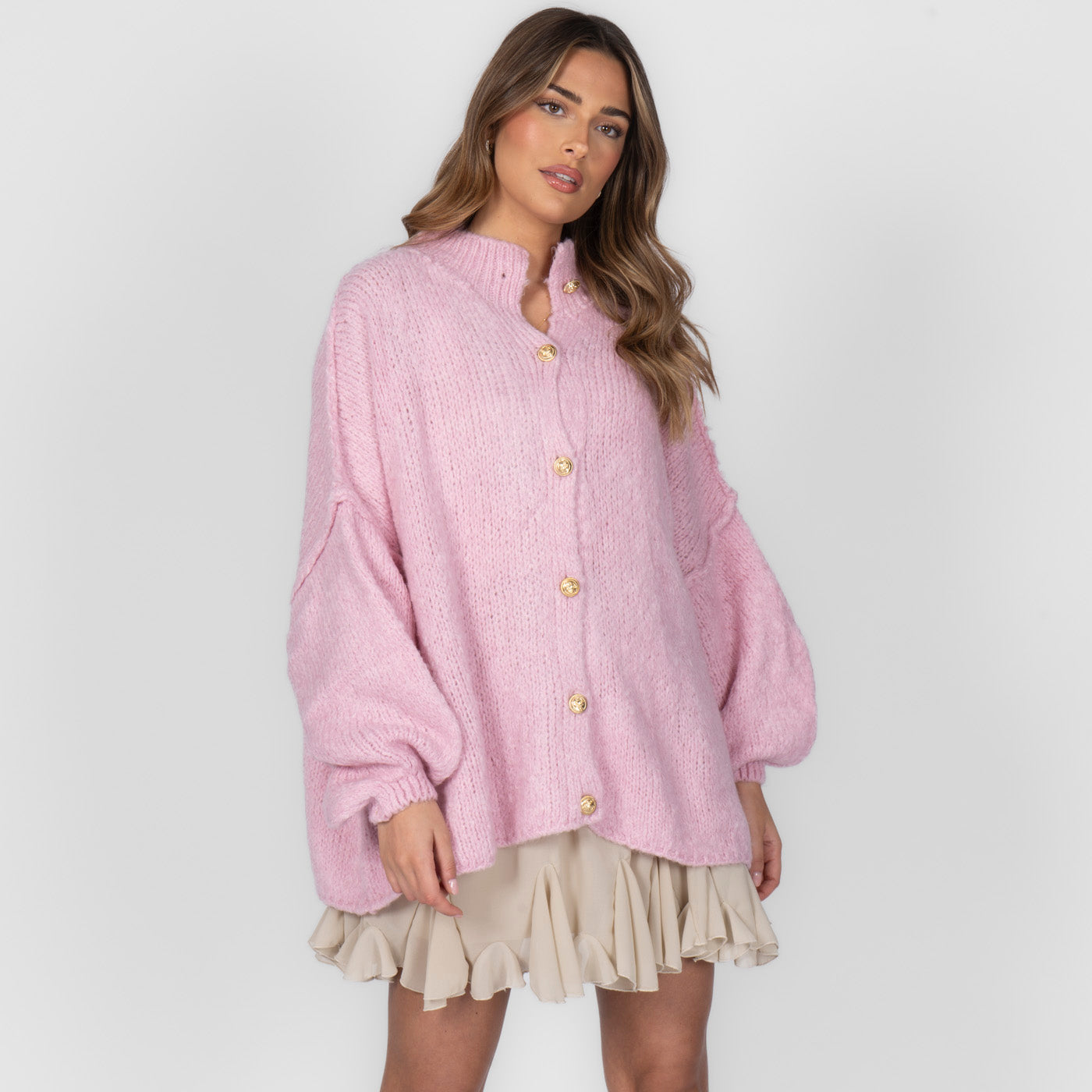 Maria Inês – Cardigan Oversized com Botões Statement de Luxo