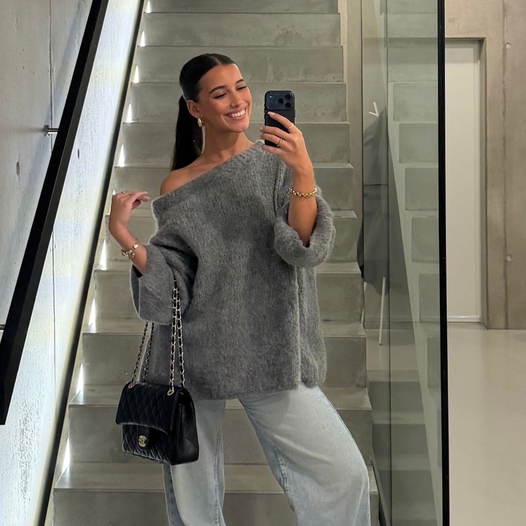 Mia – Camisola "Off-Shoulder" em Malha Ultra-Suave