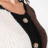 Camila – O Cardigã de Malha Grossa