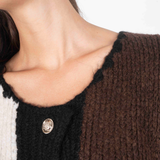 Camila – O Cardigã de Malha Grossa