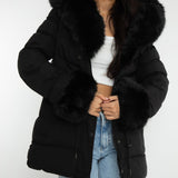 Isabel – Parka de Inverno com Capuz em Pelo