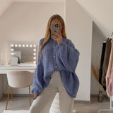 Maria Inês – Cardigan Oversized com Botões Statement de Luxo