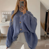Maria Inês – Cardigan Oversized com Botões Statement de Luxo