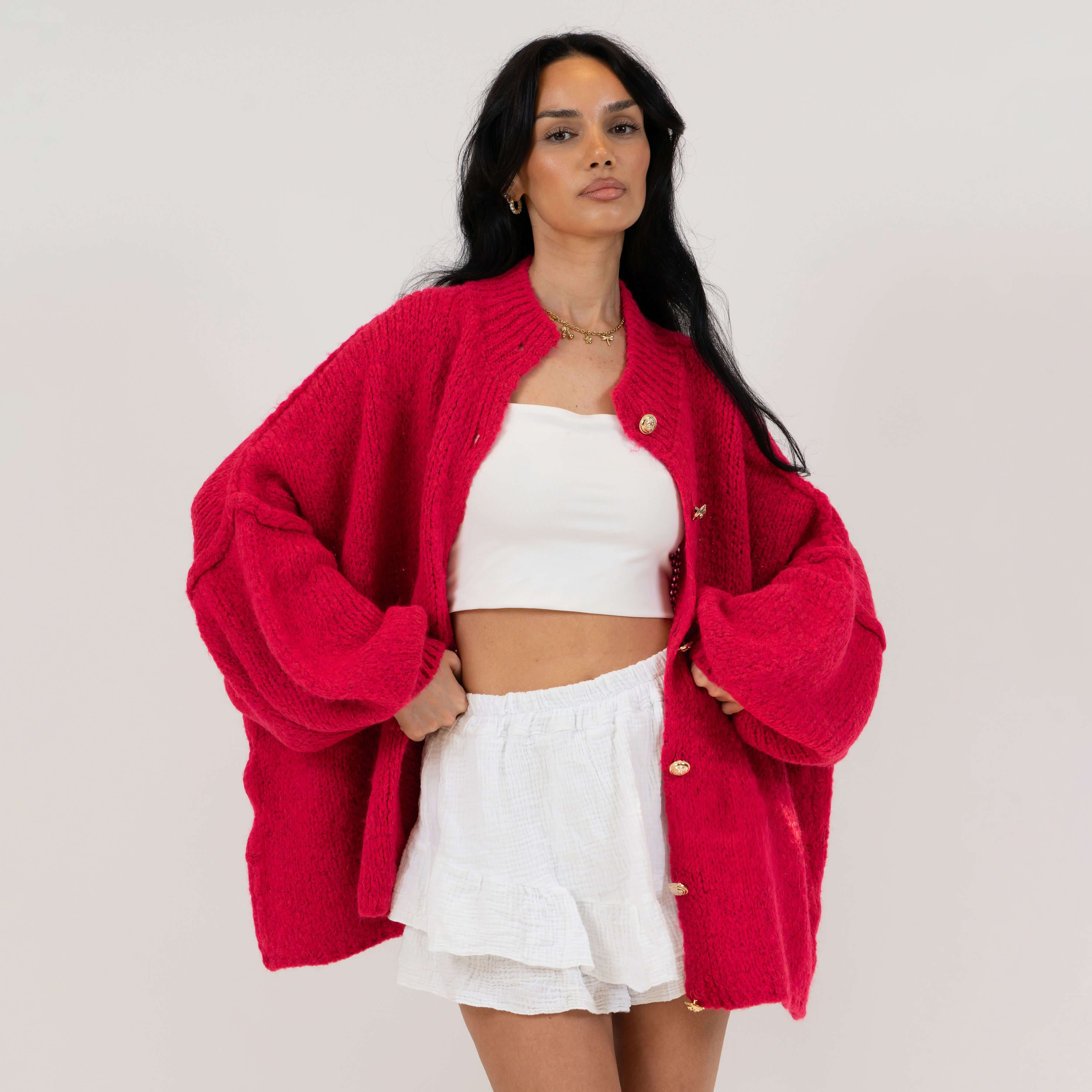 Maria Inês – Cardigan Oversized com Botões Statement de Luxo