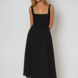 Carolina – Vestido de Gala com Decote Carmen e Saia Fluida