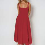 Carolina – Vestido de Gala com Decote Carmen e Saia Fluida