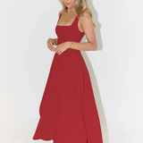 Carolina – Vestido de Gala com Decote Carmen e Saia Fluida