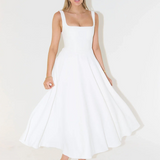 Carolina – Vestido de Gala com Decote Carmen e Saia Fluida
