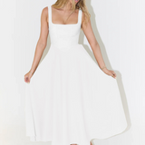 Carolina – Vestido de Gala com Decote Carmen e Saia Fluida