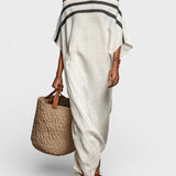 Avelina - Vestido Maxi Off-Shoulder com Mangas de Morcego