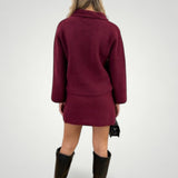 Valentina – Conjunto "Button-Down" de Camisa e Saia