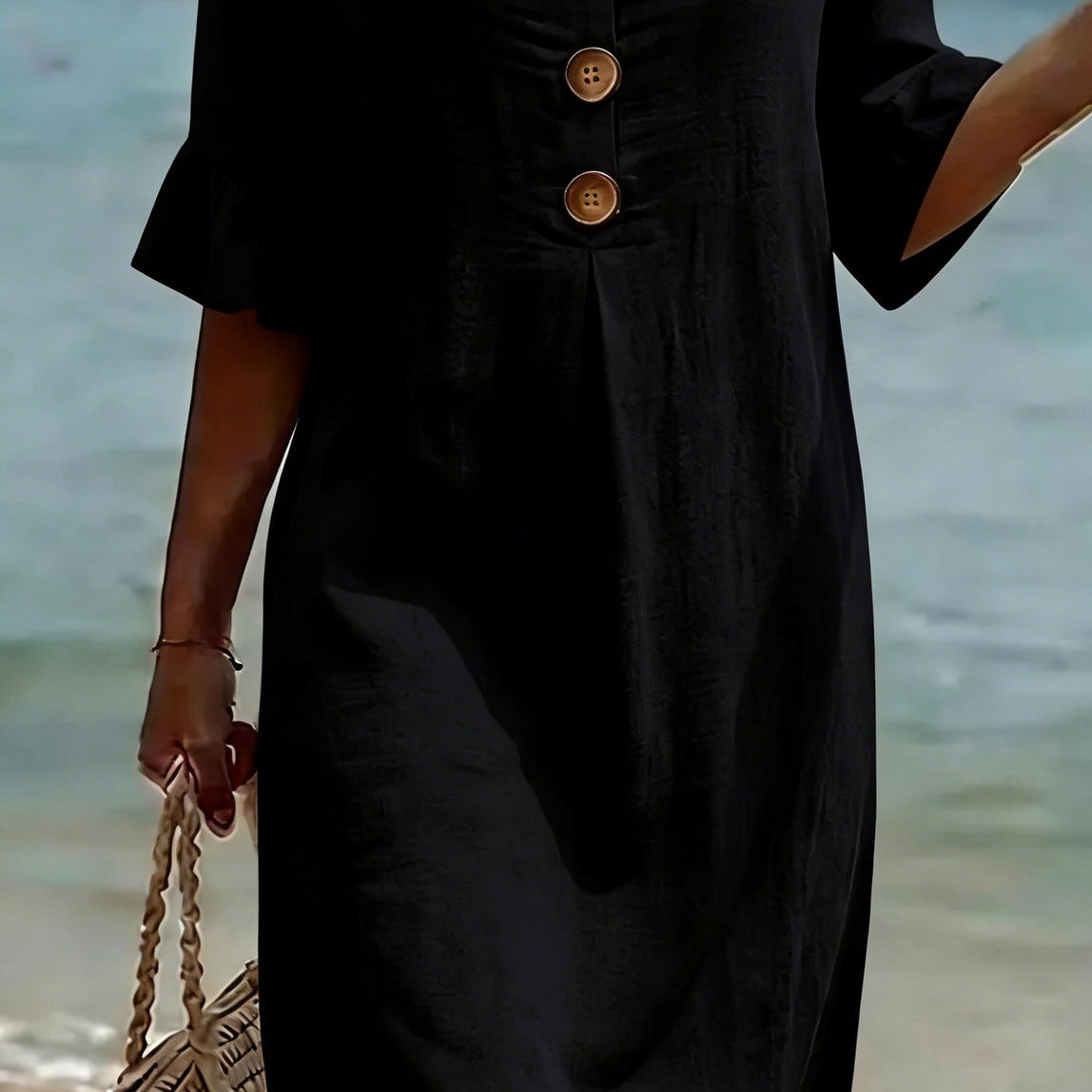 Vestido informal de mulher com botões
