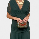 Alondra – Vestido com Estampa Floral e Cintura Esculpida