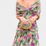 Alondra – Vestido com Estampa Floral e Cintura Esculpida