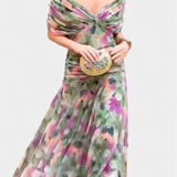 Alondra – Vestido com Estampa Floral e Cintura Esculpida